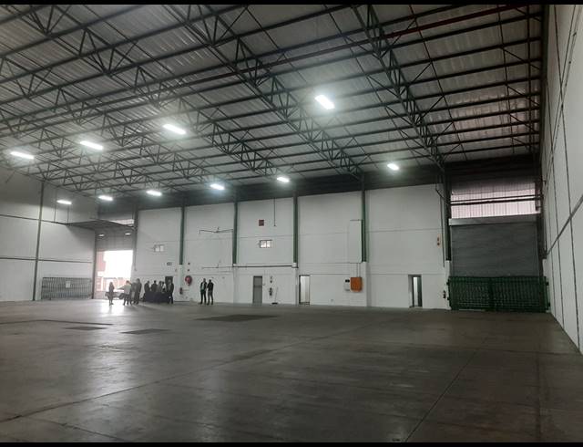 3,031M² WAREHOUSE TO LET IN NEW GERMANY